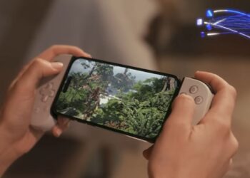 Report: Sony Developing Standalone Portable Gaming Console to Compete with Microsoft and Nintendo