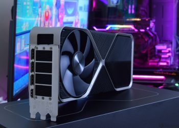 Game Ready Driver 572.XX Reportedly Troubling RTX 40 Series Users with Crashes and Blackscreens